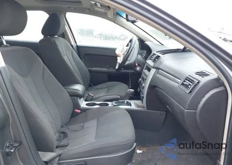 2011 Mercury Milan z USA, uszkodzony, nr VIN 3MEHM0HA7BR603842